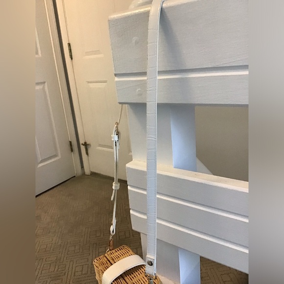 NWOT Topshop wicker handbag with shell closure - Picture 7 of 11